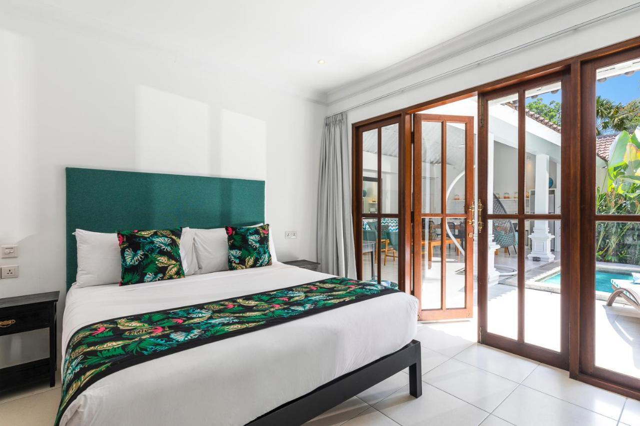 Villa Merah Seminyak  Luaran gambar